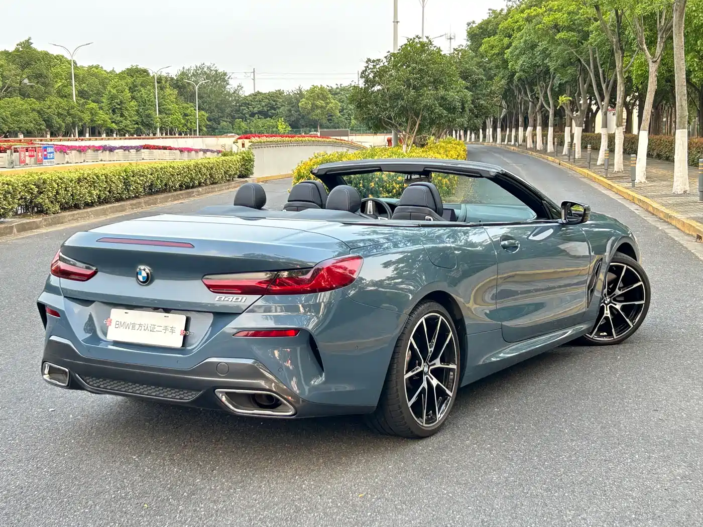 BMW 8 Series 2019 840i Convertible M Sport фото 5