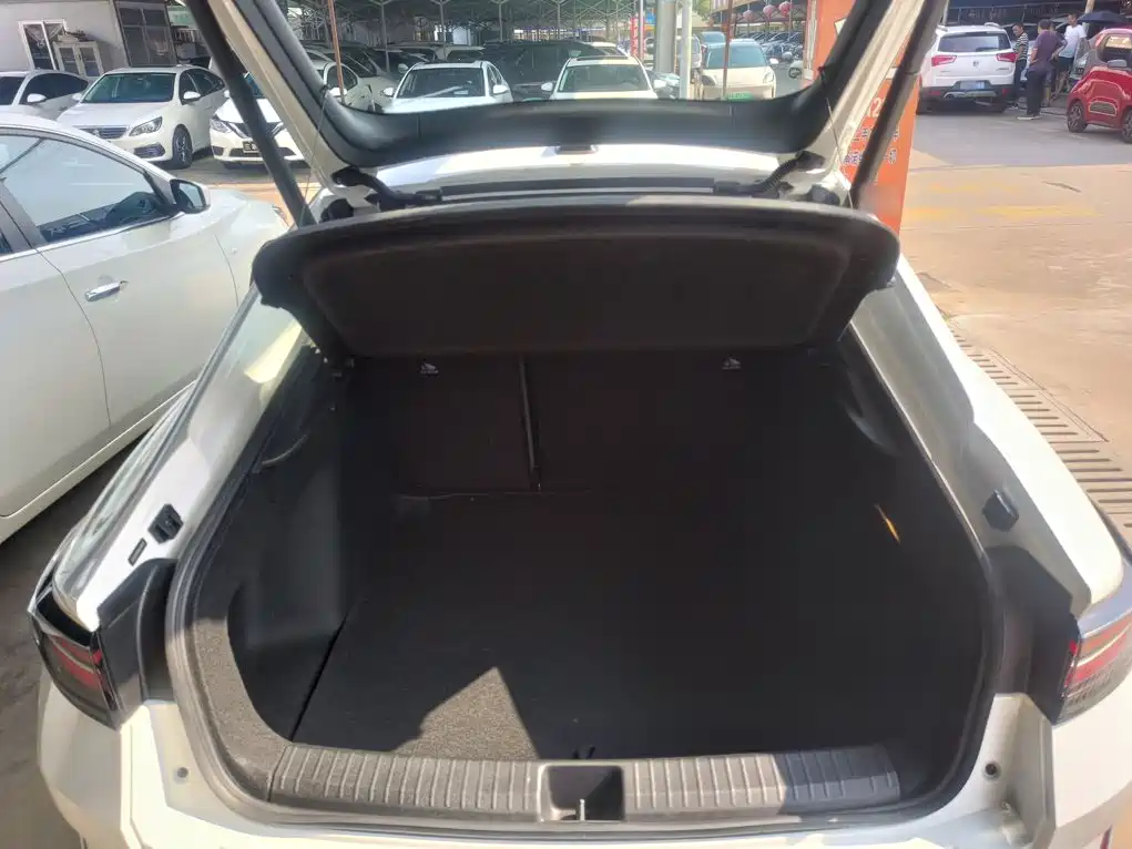 Volkswagen Lamando 2026 2025 Model Lamando L 1.5T Base Version
