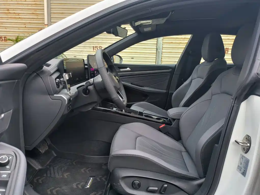 Volkswagen Lamando 2026 2025 Model Lamando L 1.5T Base Version