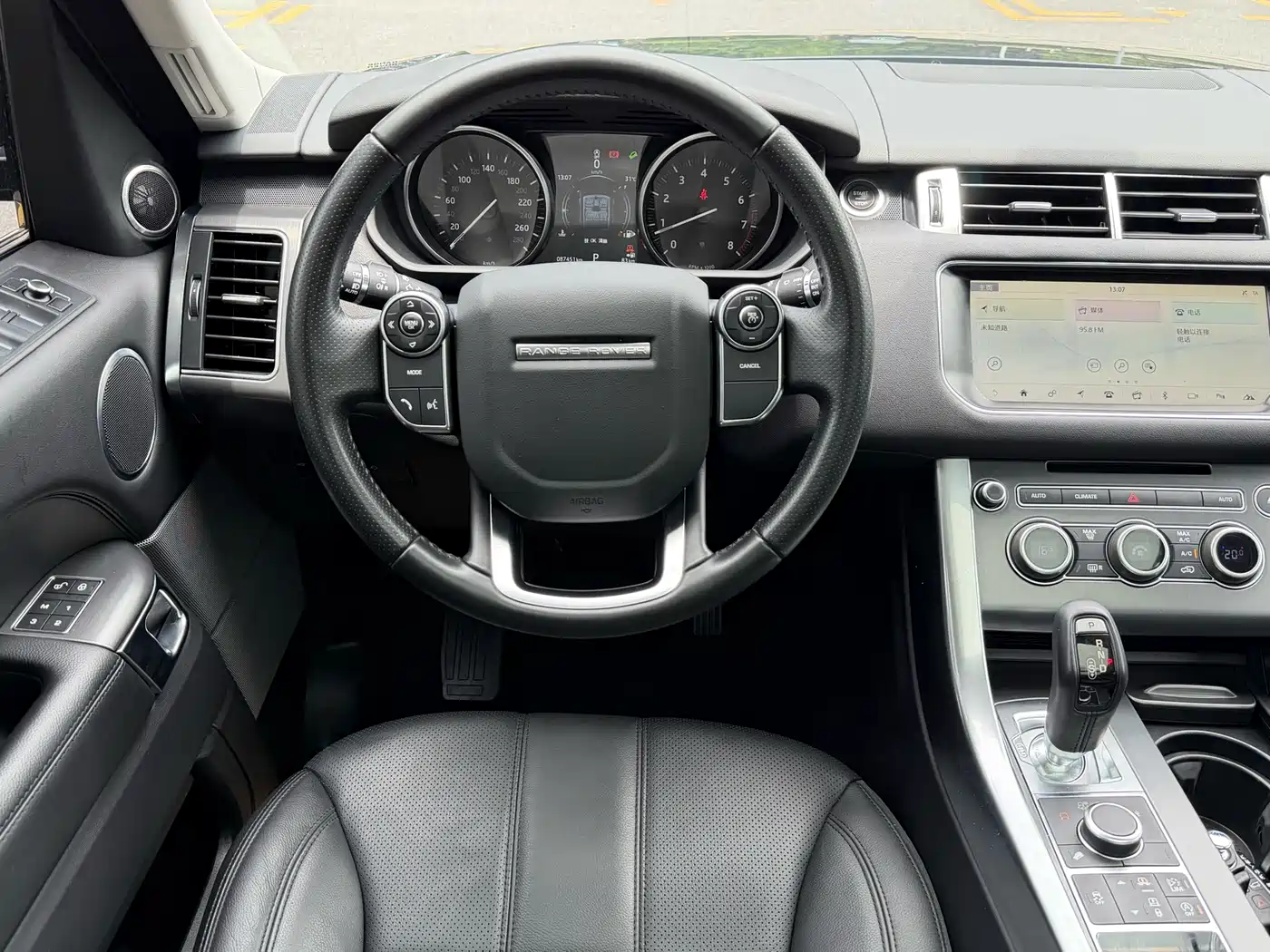 Land Rover Range Rover Sport 2017 3.0 SC V6 SE фото 16