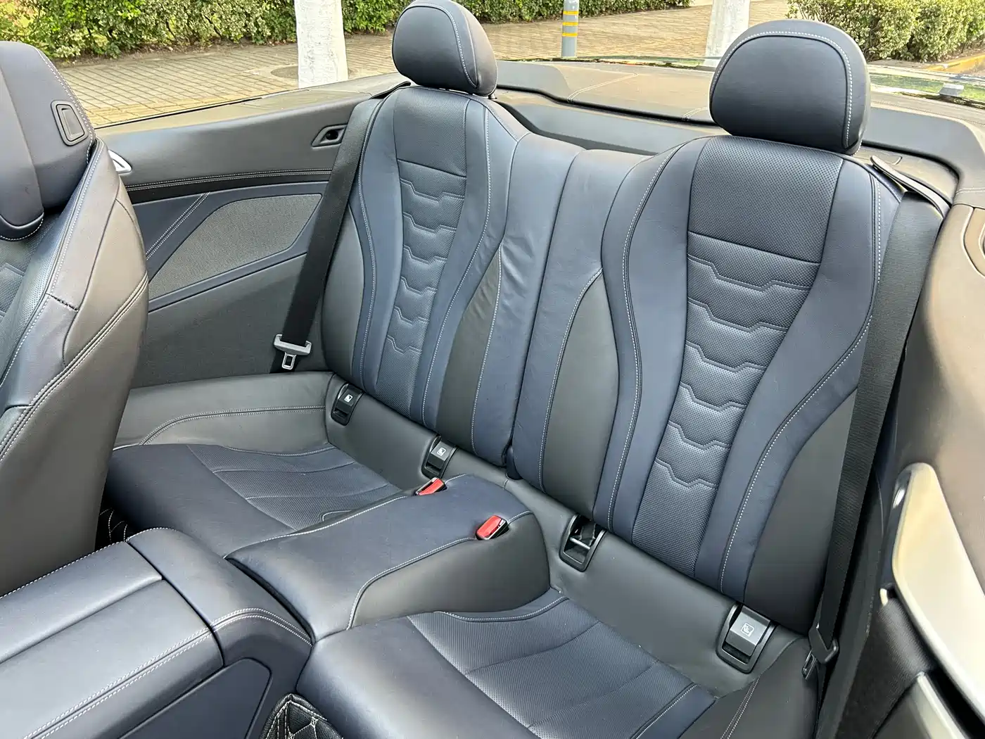BMW 8 Series 2019 840i Convertible M Sport фото 11