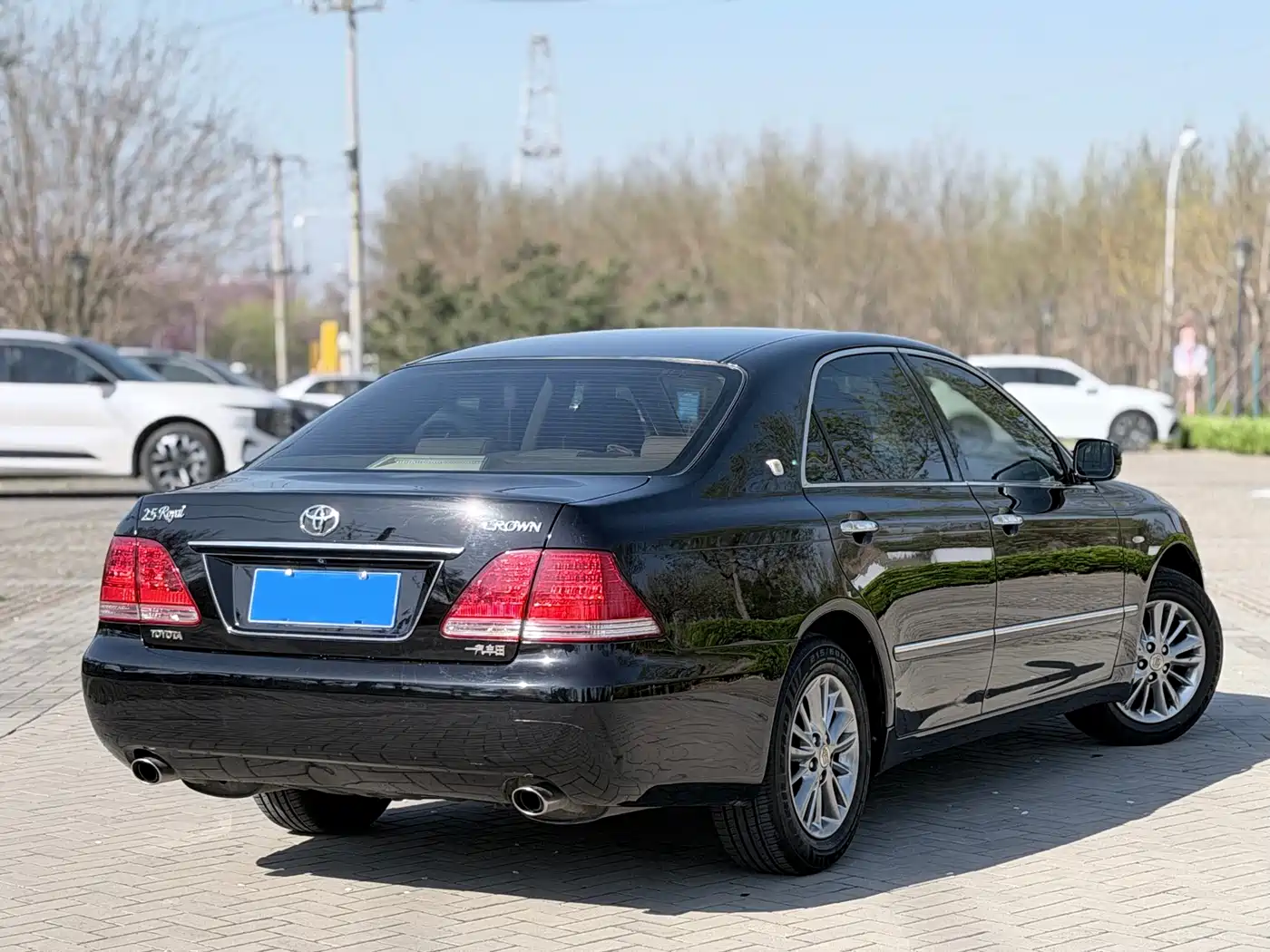 Toyota Crown 2009 2.5L Royal Special Navigation Edition фото 3