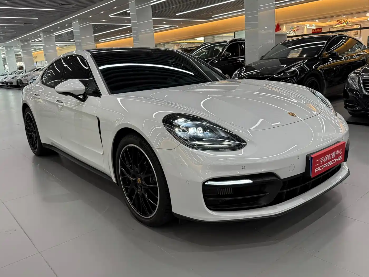 PORSCHE PANAMERA