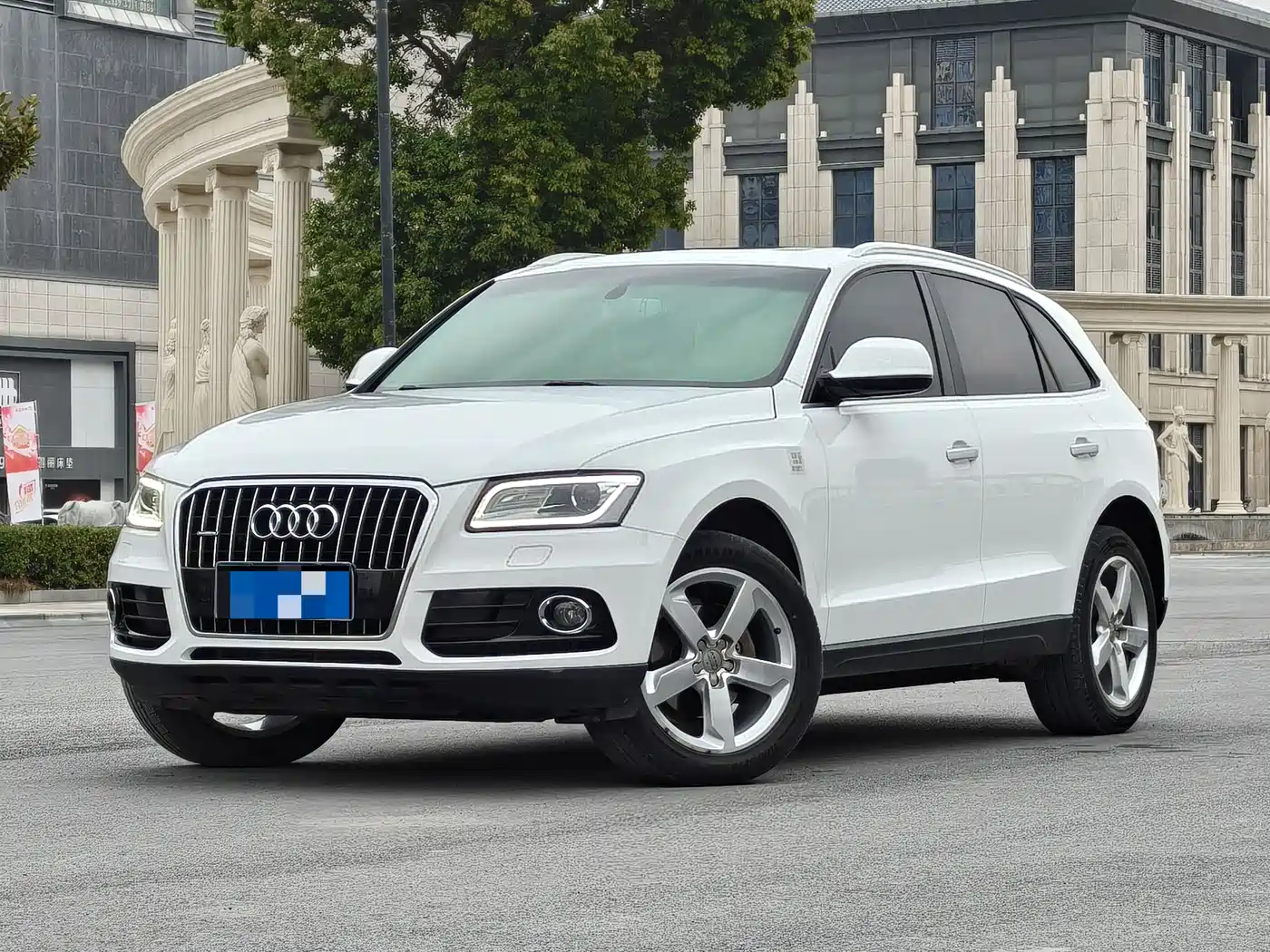 AUDI Q5