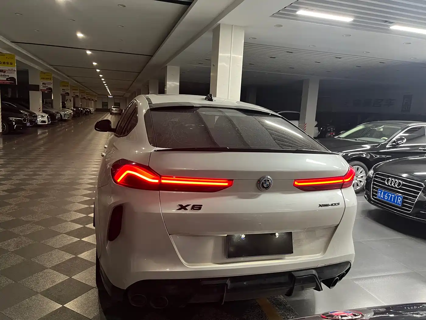 BMW X6 2019 xDrive35i Exclusive M Sport Package фото 5