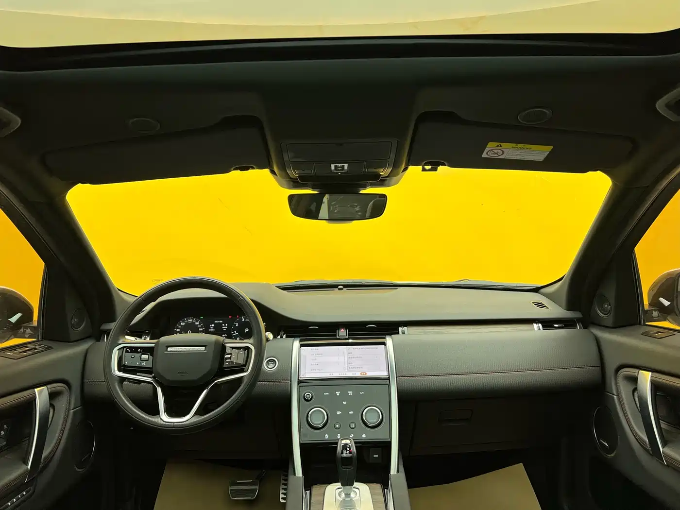 Land Rover Discovery Sport 2022 Model Facelift 249PS R-Dynamic SE Performance Tech Edition 5-seater фото 16
