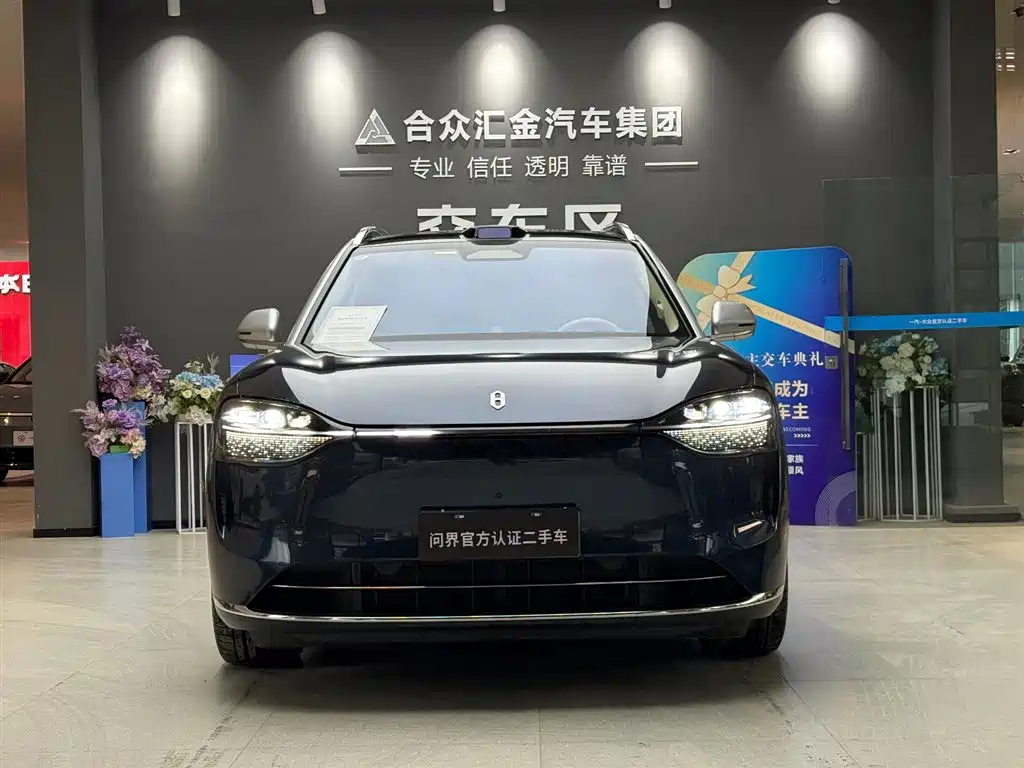 AITO Wenjie AITO M9 2025 Extended Range Ultra 52kWh 6-Seater фото 2