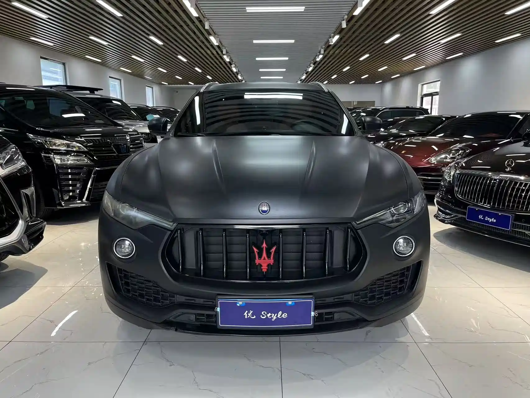Photo 6 - Maserati Levante