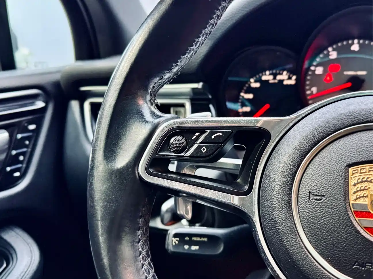 Porsche Macan 2016 Macan S 3.0T фото 19