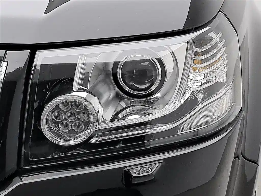 Land Rover Freelander 2 2014 2.2T SD4 SE Diesel Edition фото 7