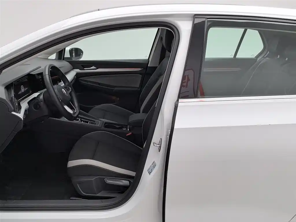 Volkswagen Golf 2021 280TSI DSG Pro фото 10