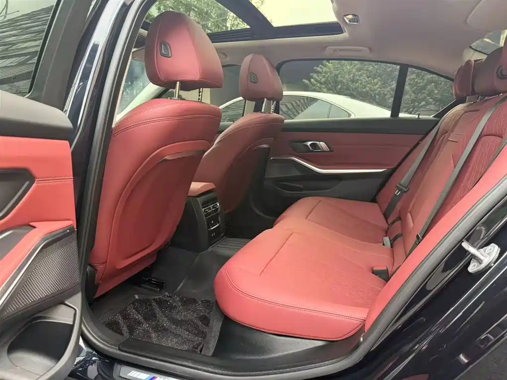 BMW 3 Series 2025 325Li M Sport Package фото 17