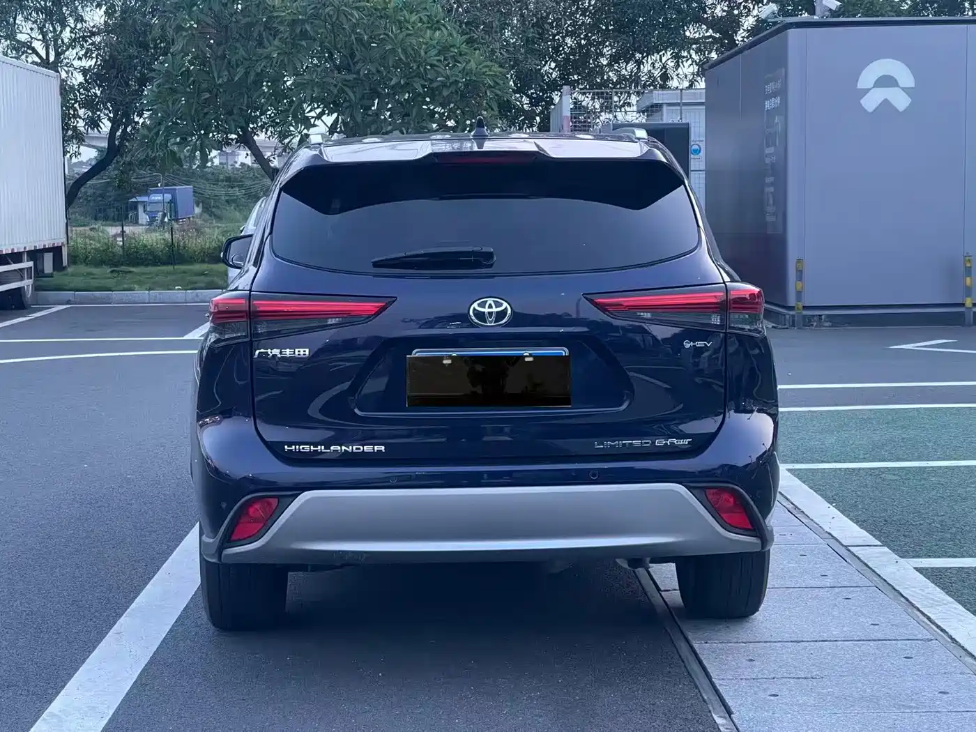 Toyota Highlander 2024 2.5L Smart Hybrid 4WD Ultimate 7-seater фото 11