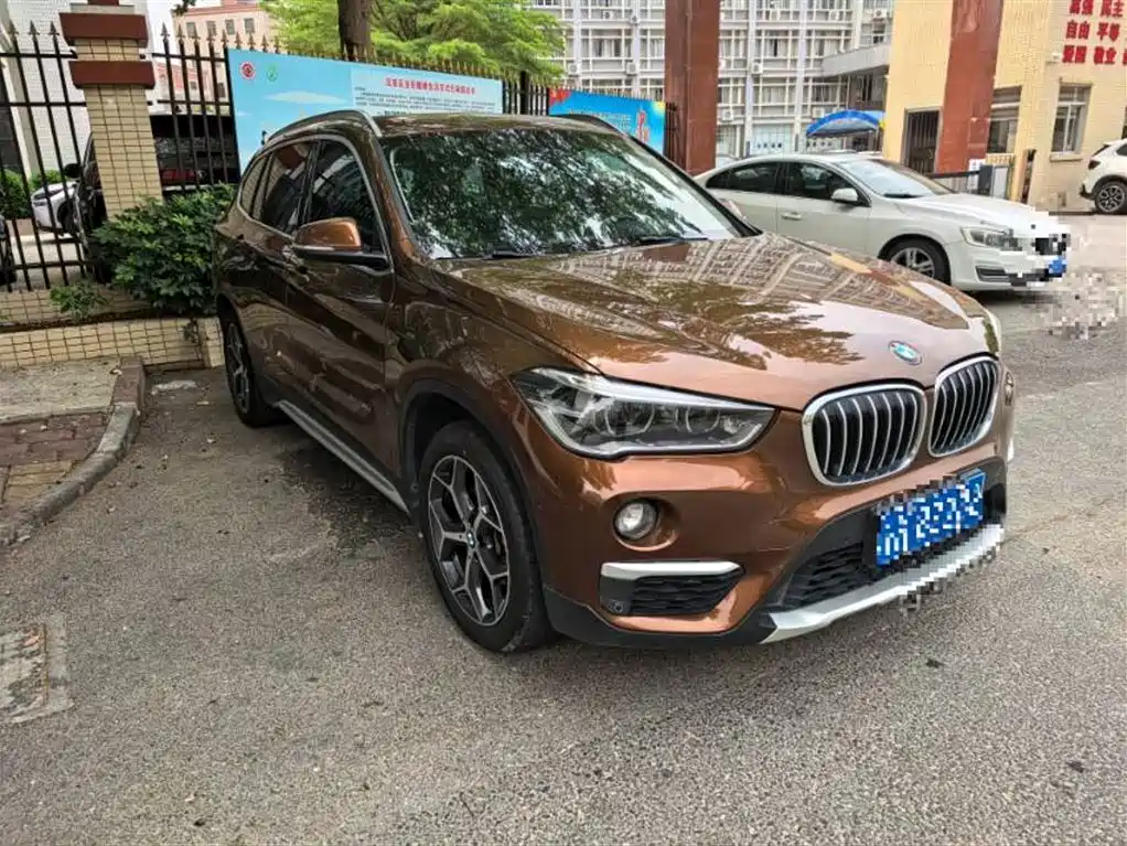 BMW X1 2016 sDrive18Li Luxury Model фото 3