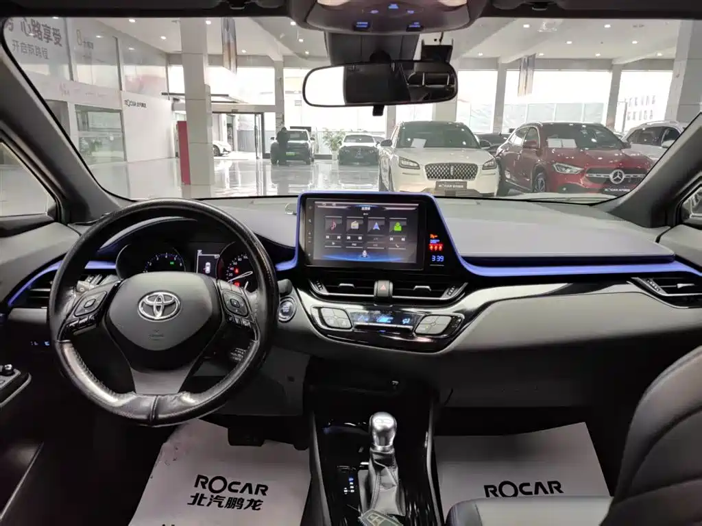 Toyota C-HR 2020 Model 2.0L Leading фото 7