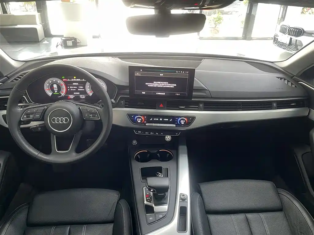 Audi A4L 2020 40 TFSI Luxury Dynamic фото 9