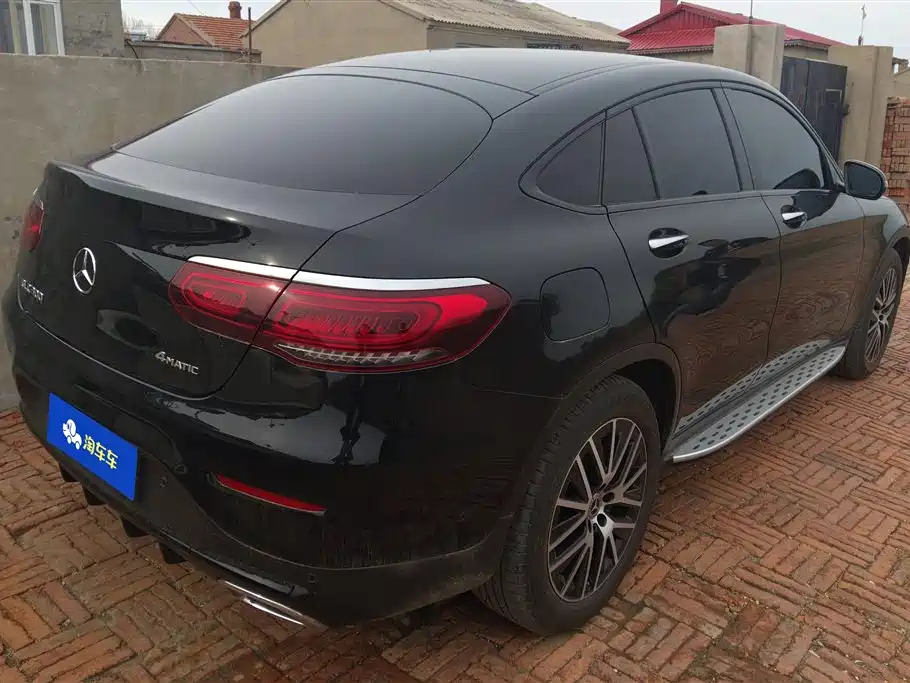 Mercedes-Benz GLC Coupe 2021 GLC 300 4MATIC Coupe SUV фото 3