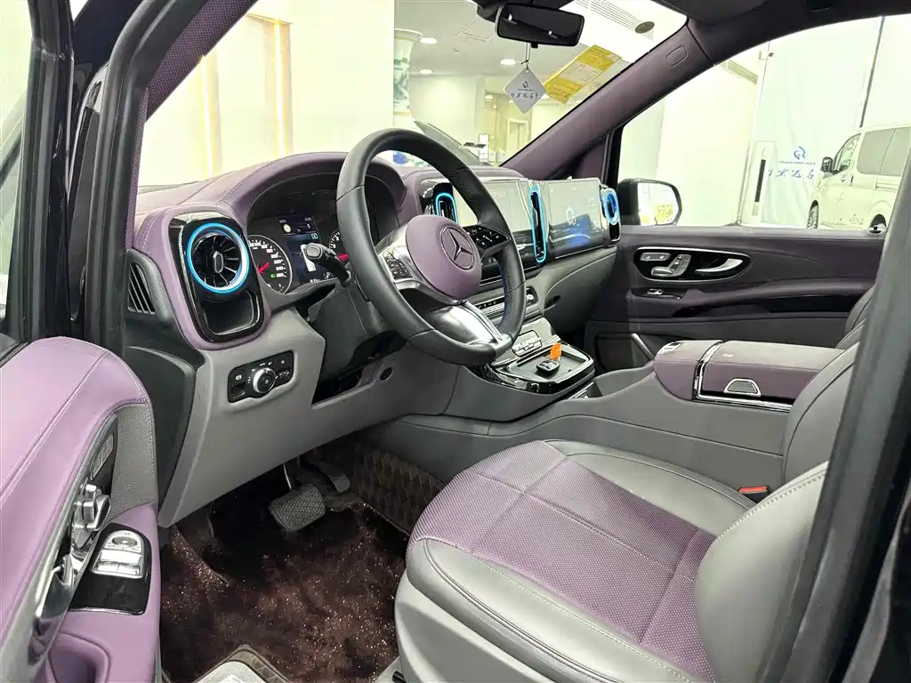 Mercedes-Benz Vito 2024 2.0T Business 7-Seater фото 4