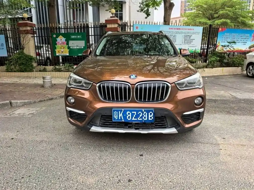 BMW X1 2016 sDrive18Li Luxury Model фото 2