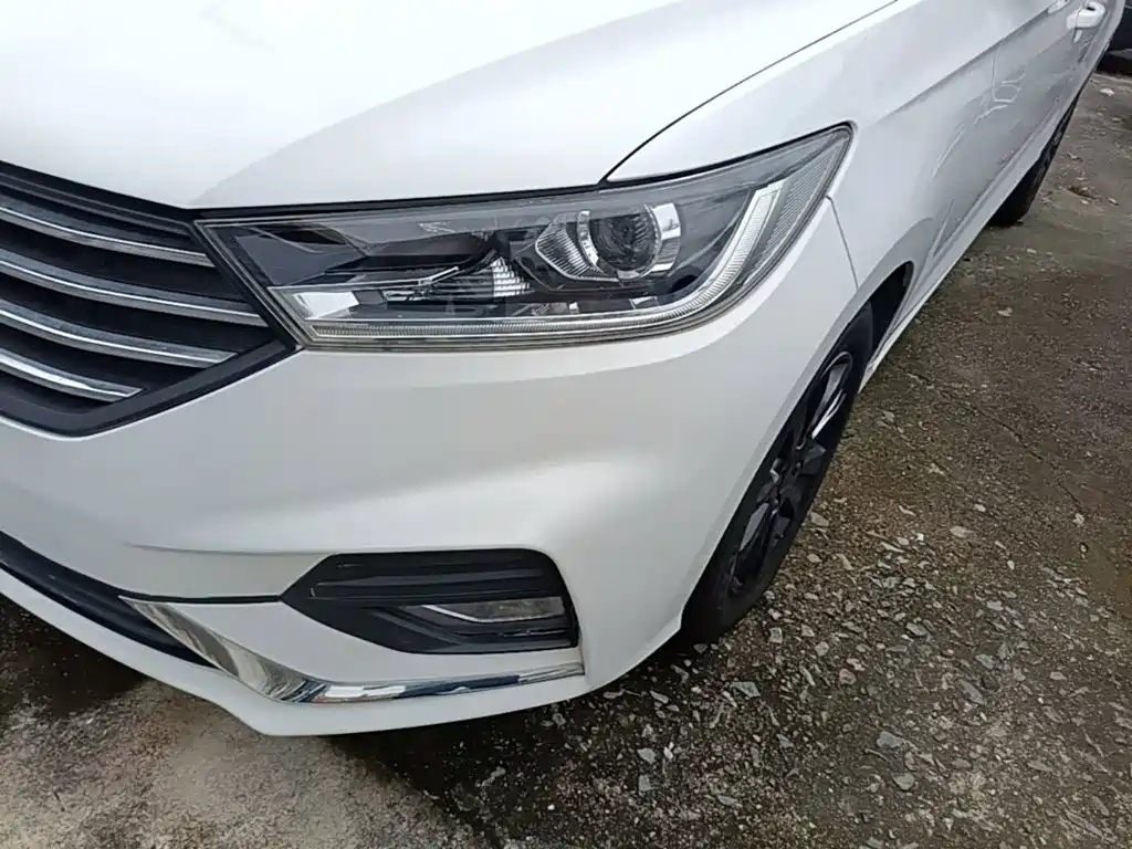 Baojun 360 2020 2019 1.5L CVT Elite (China VI)