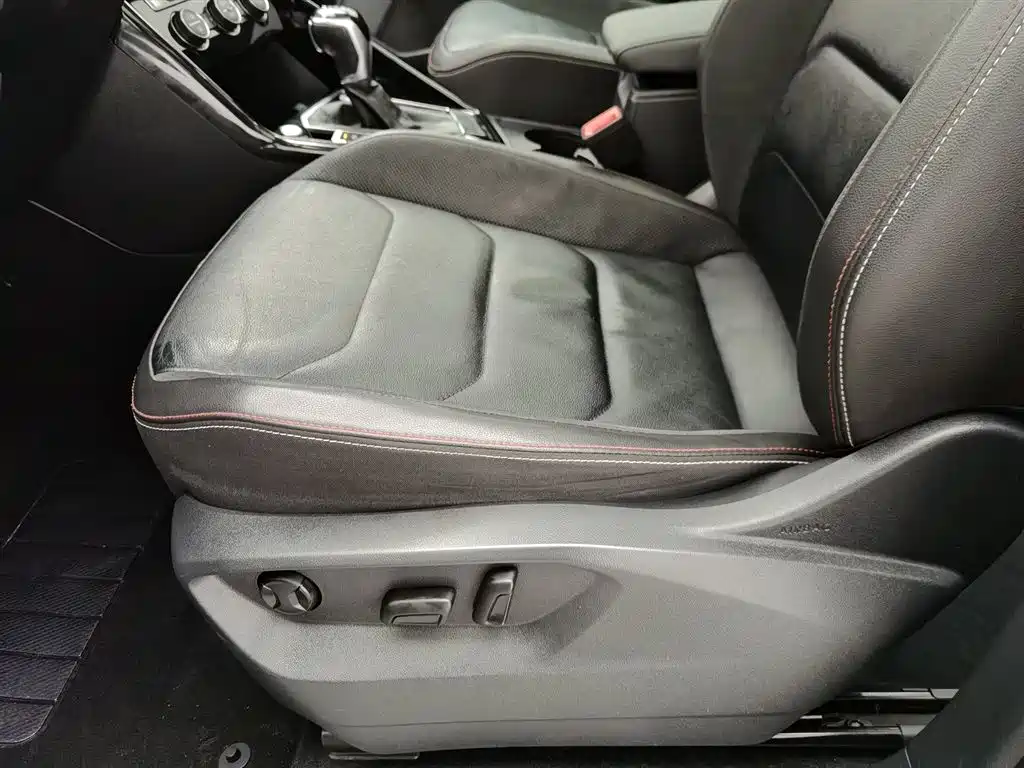 Volkswagen Tayron 2019 Expedition 280TSI 2WD Luxury (China VI) фото 20