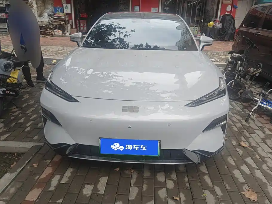 Geely Galaxy Galaxy E8 2025 2025 575km Exploration Smart Drive Edition