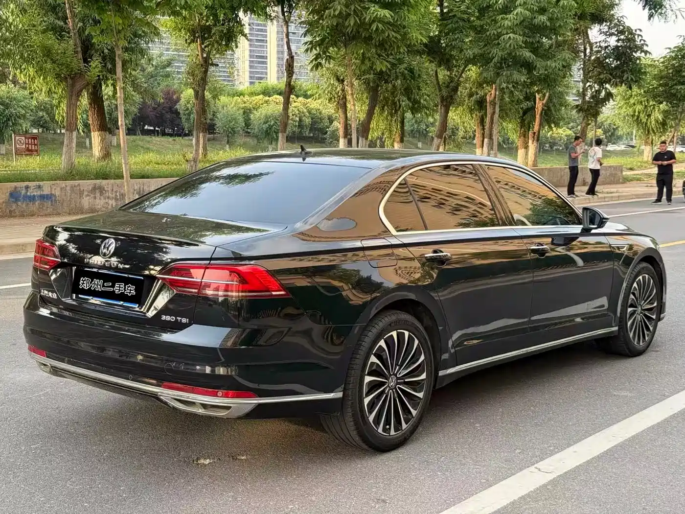 Volkswagen Phideon 2021 380TSI Luxury Edition фото 9