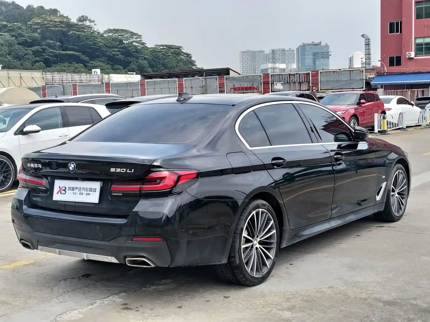 BMW 5 Series 2021 530Li Leading M Sport Package фото 9