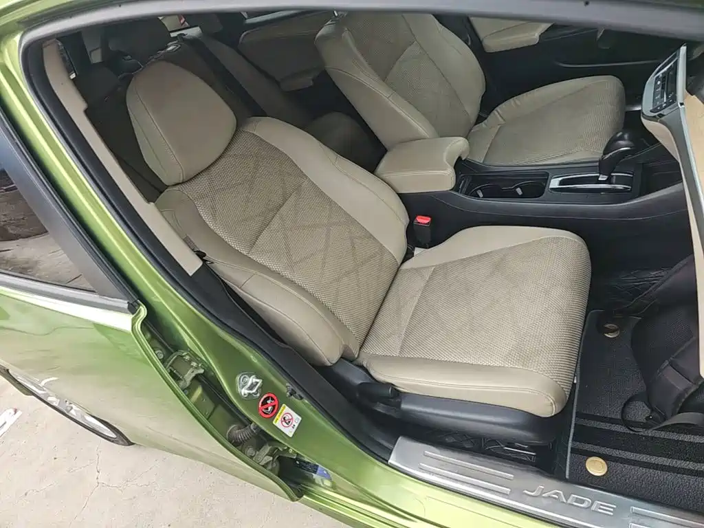 Honda Jade 2014 2013 1.8L Automatic Comfort Edition 5-seater