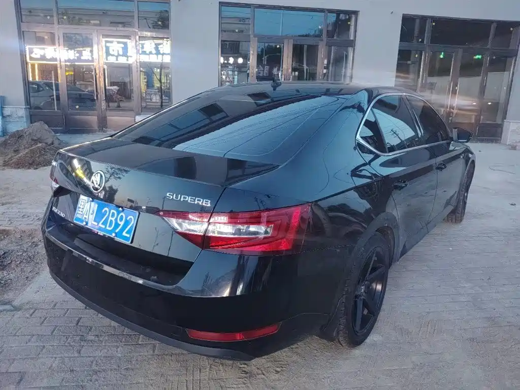 Škoda Superb 2018 TSI280 DSG Standard (China V) фото 3