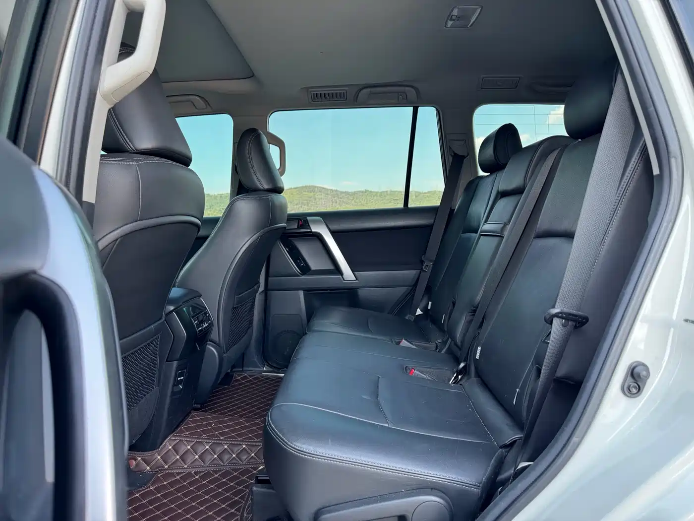 Toyota Prado 2016 2.7L Auto Luxury Edition фото 13