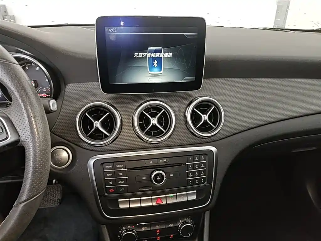 Mercedes-Benz GLA 2017 GLA 200 Dynamic фото 20
