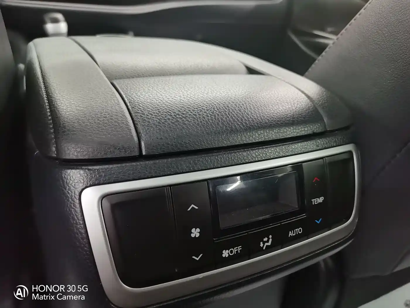 Toyota Highlander 2017 2.0T 4WD Premium 7-Seater фото 8
