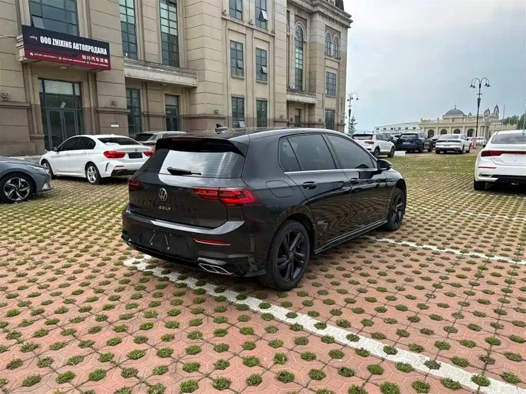 Volkswagen Golf 2021 280TSI DSG R-Line фото 4