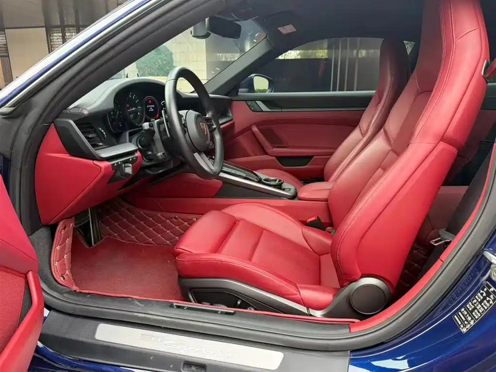 Porsche 911 2023 Carrera 3.0T фото 17