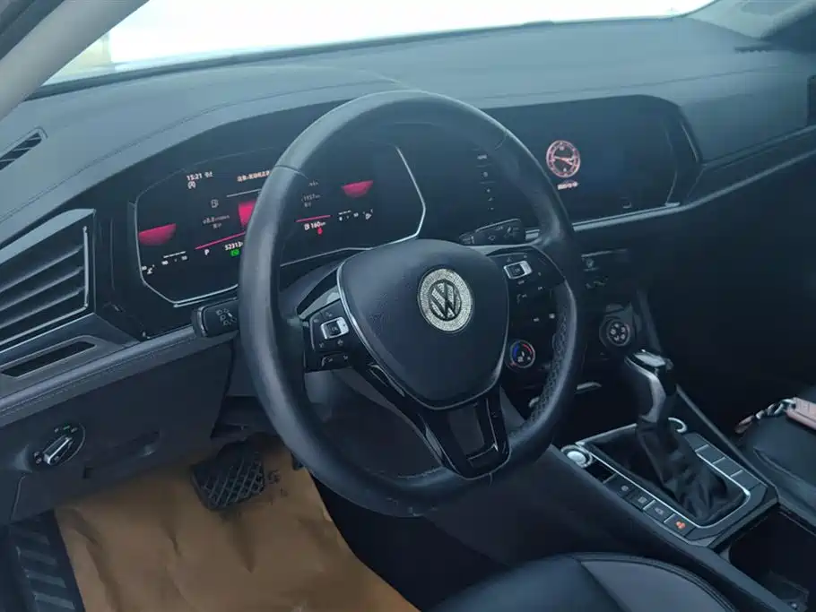 Volkswagen Sagitar 2021 280TSI DSG Surpassing Edition фото 15