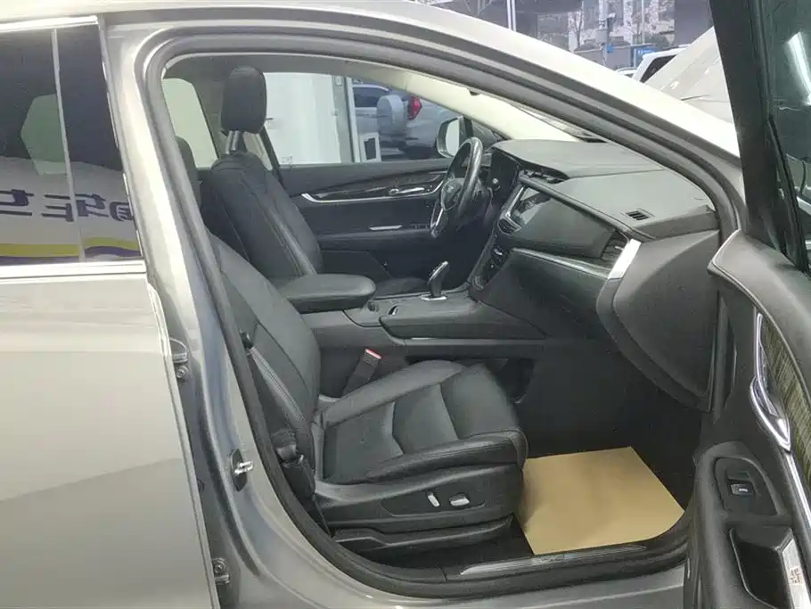 Cadillac XT5 2018 25T Luxury фото 8