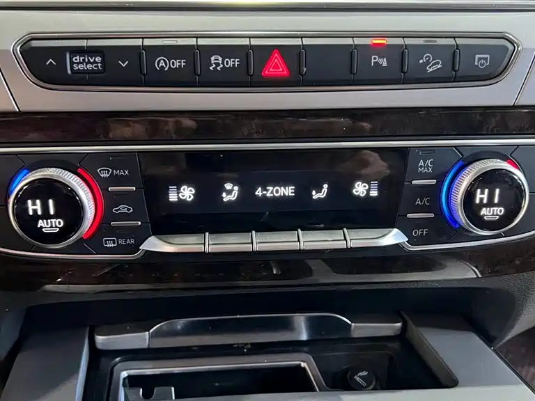 Audi Q7 2019 55 TFSI Technology фото 21