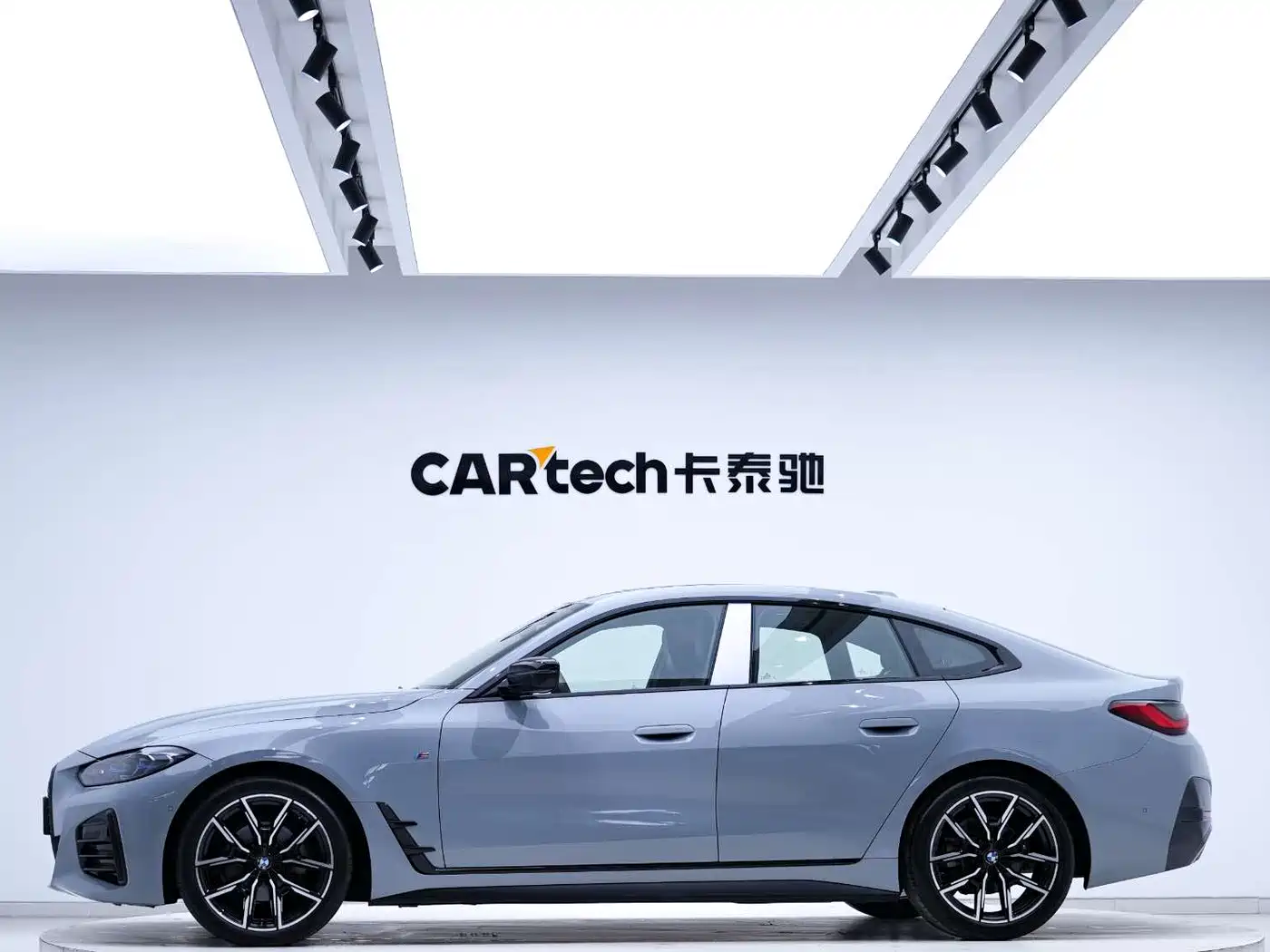 BMW 4 Series 2023 425i Gran Coupe M Sport Shadowline Package фото 2