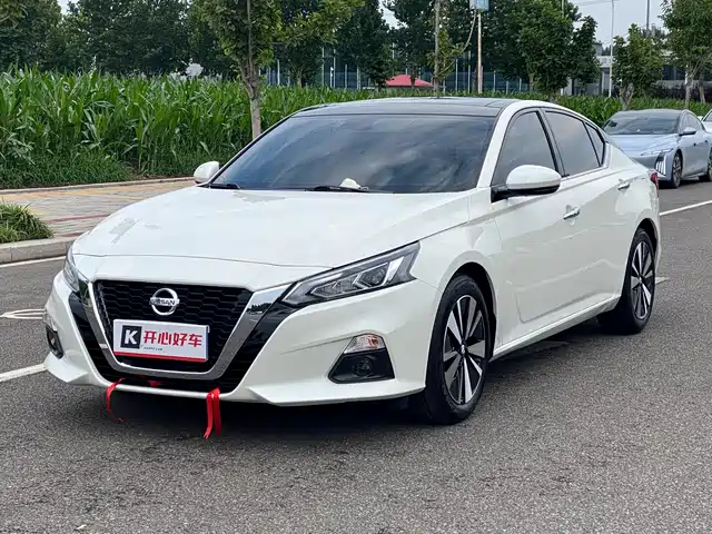 Nissan Teana 2022