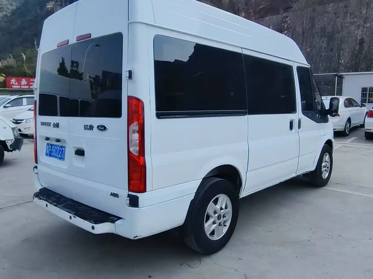 Ford New Generation Transit 2017 2016 Model 2.2T Short Wheelbase 6-Seater Mid-Roof Multi-Purpose Vehicle