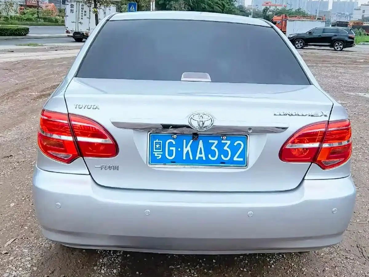 Toyota Corolla 2013 1.6L Automatic Excellence Edition фото 5