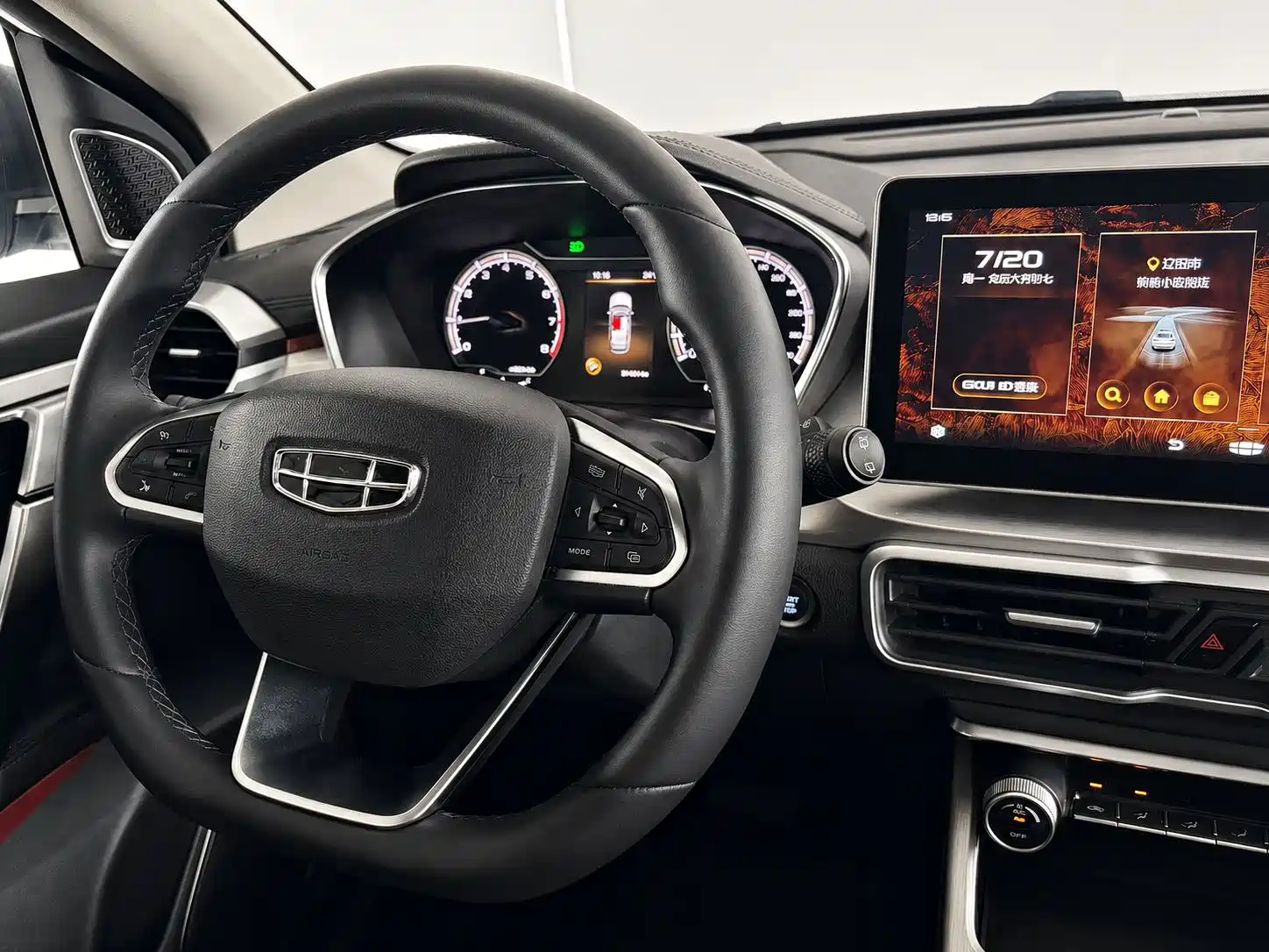 Фото 20 - Geely Coolray
