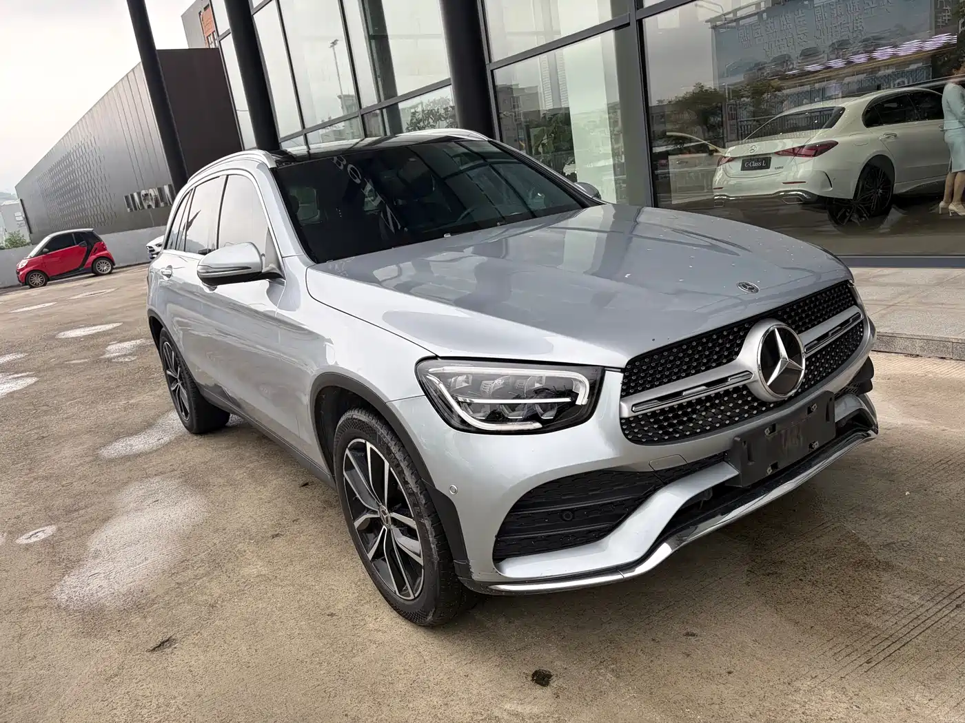 Mercedes-Benz GLC 2020 Facelift GLC 260 L 4MATIC Luxury фото 3