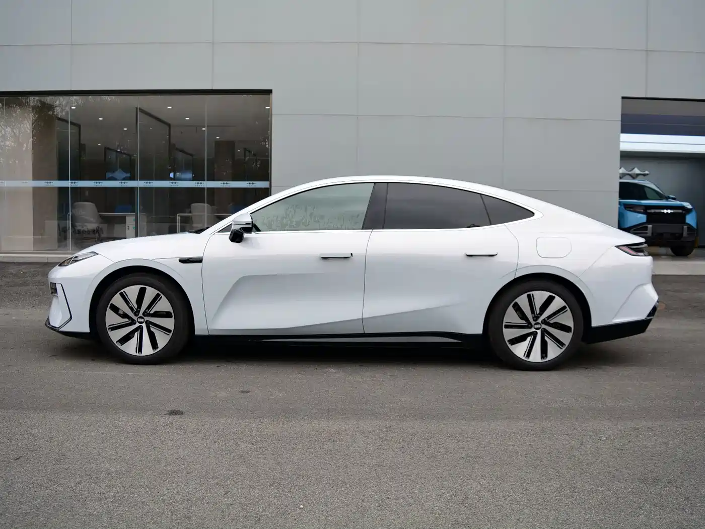 Geely Galaxy Galaxy E8 2024 2024 550km RWD MAX