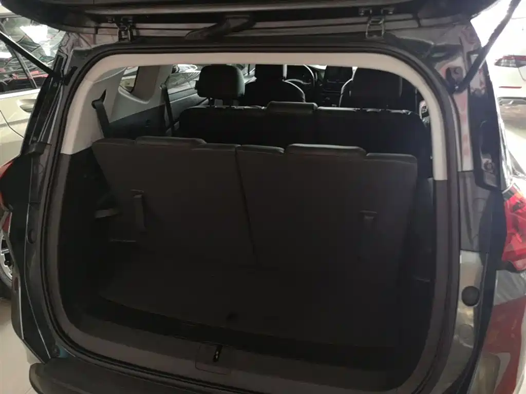 Chevrolet Volando 2019 Redline 530T Automatic Premium Enjoyment Edition (5+2 seater) China VI фото 19