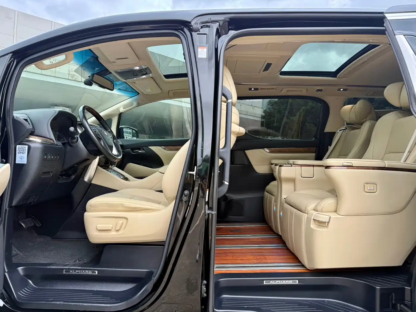 Toyota Alphard 2018 3.5L Premium фото 6