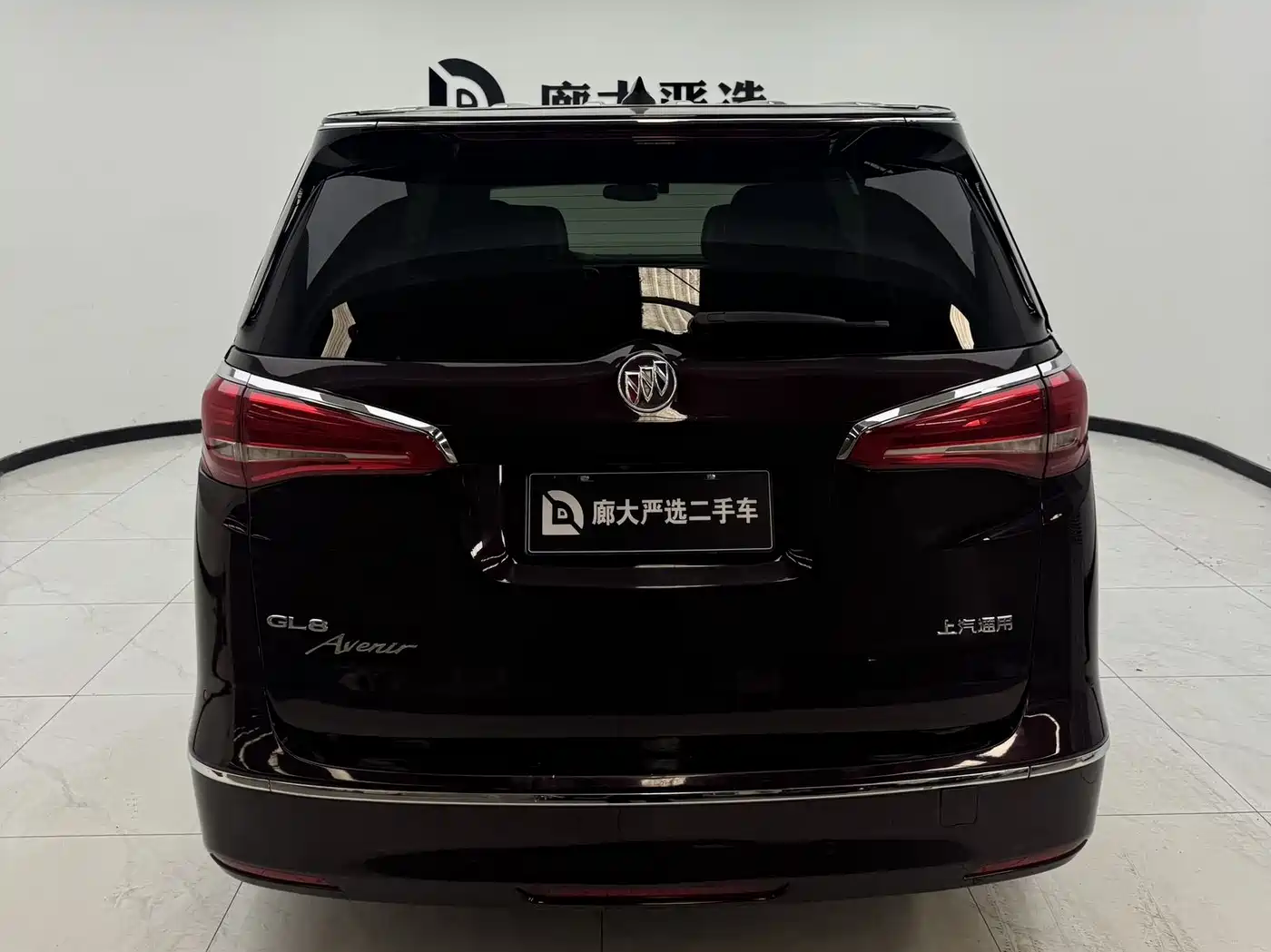Buick GL8 2017 28T Avenir China V фото 4