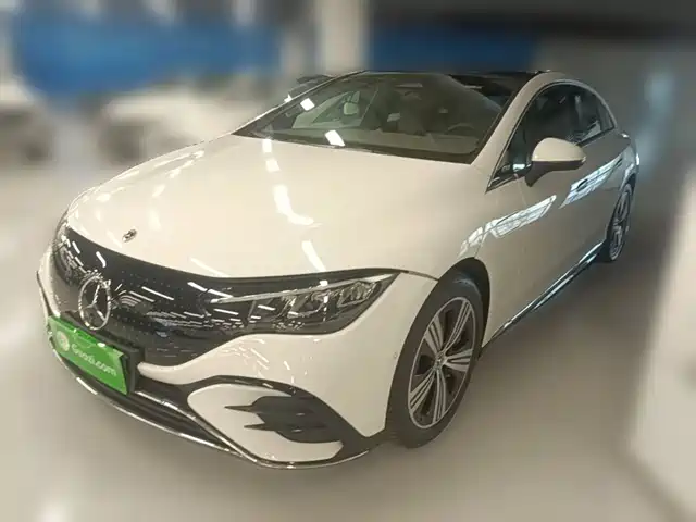 Mercedes-Benz EQE 2025