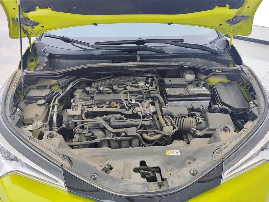Toyota C-HR 2018 2.0L Leading Sunroof Edition China VI фото 10